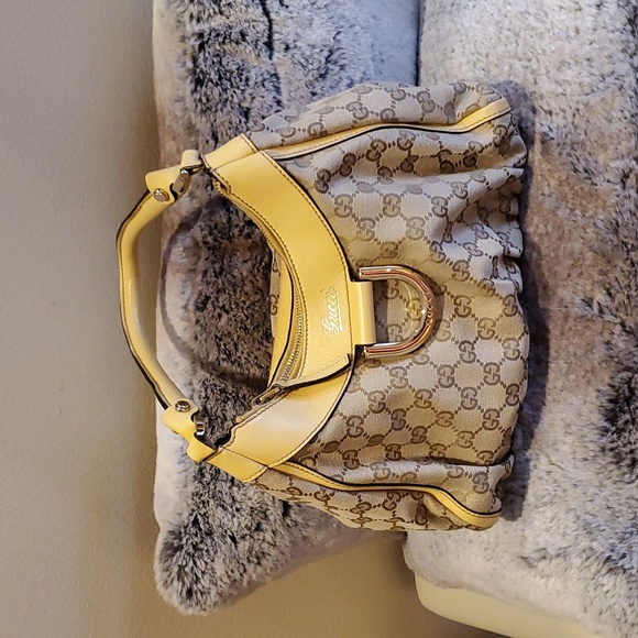 Gucci Handbags - Authentic Gucci Bag